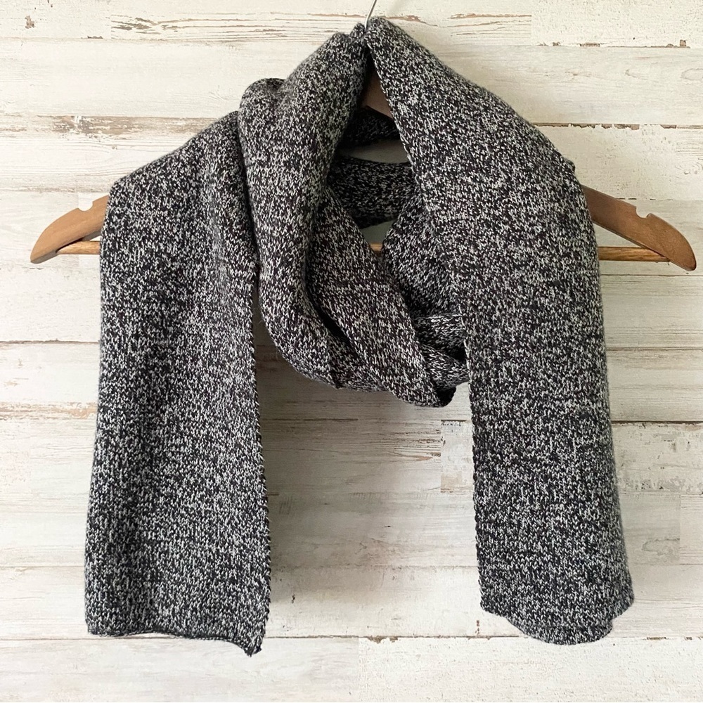 NWOT Marled Knit Scarf Black White & Gray